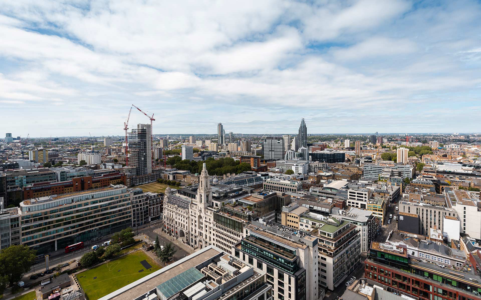 EC2 London Residences - One Crown Place